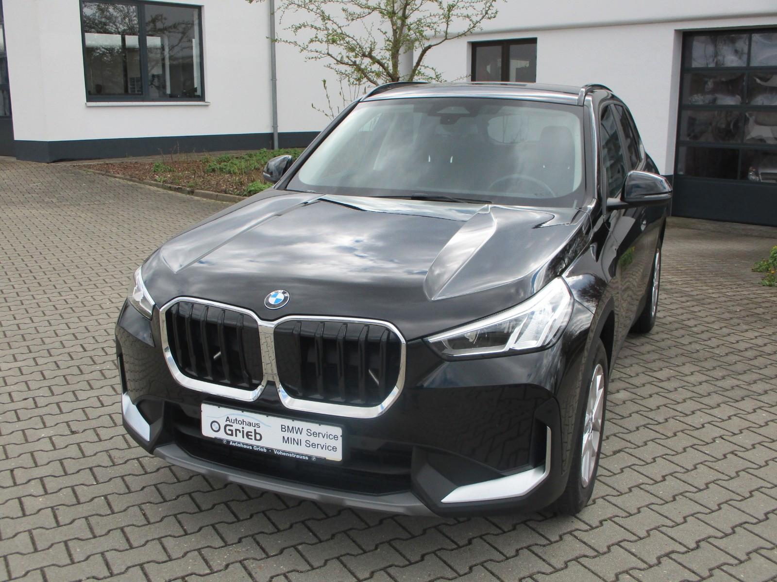 BMW X1 18 d sDrive Sonnenschutz AHK M Sport Hochglan