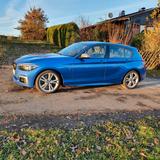 BMW M140i xDrive A Special Edition - - blaue BMW M140i