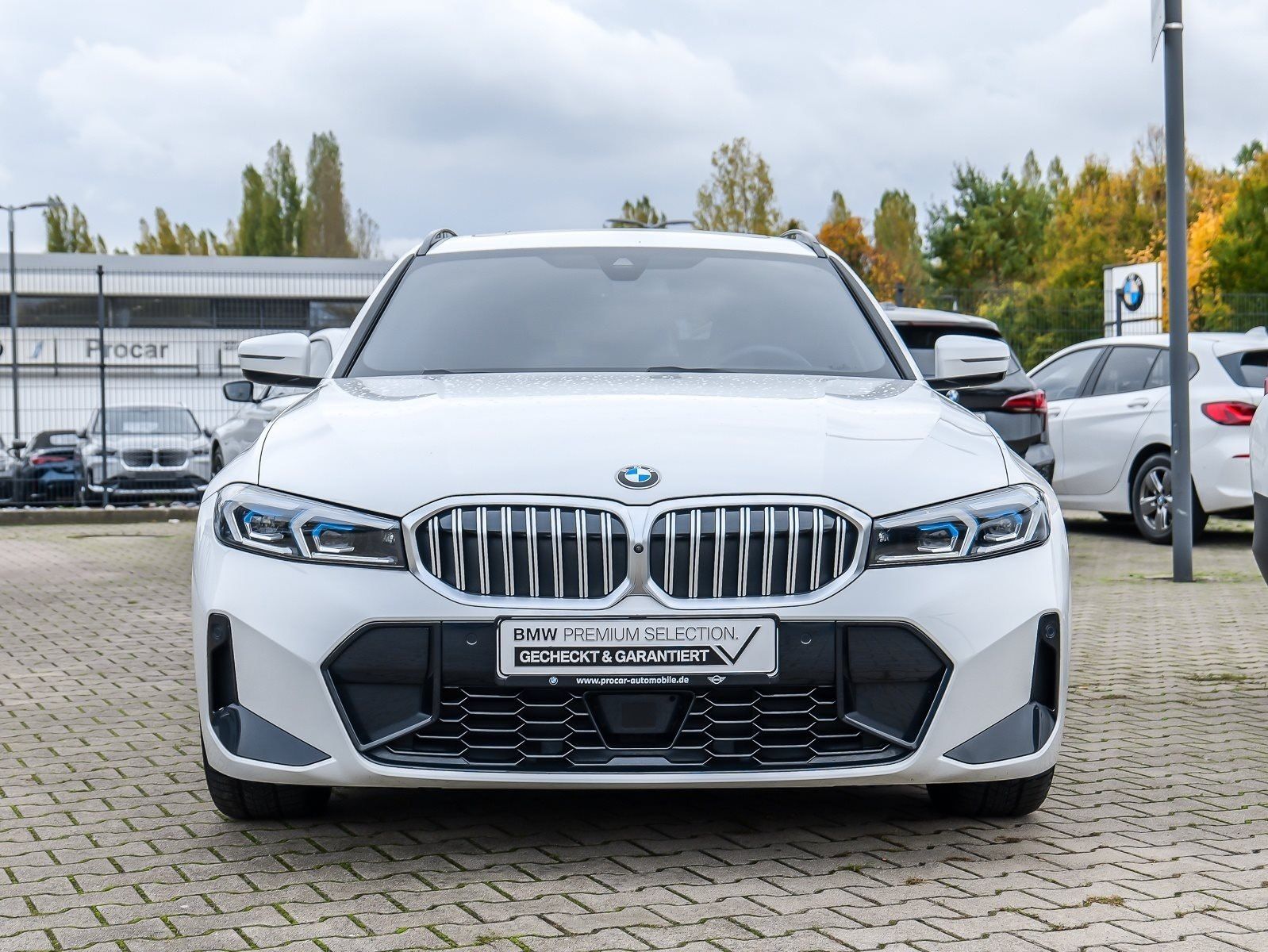 BMW 330 - Bild 4