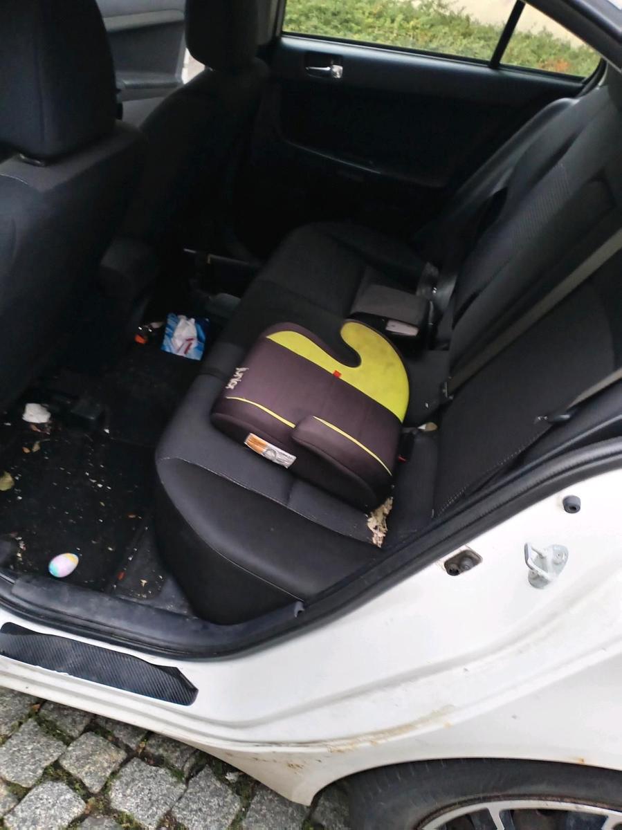Mitsubishi Lancer 2010 — photo 7