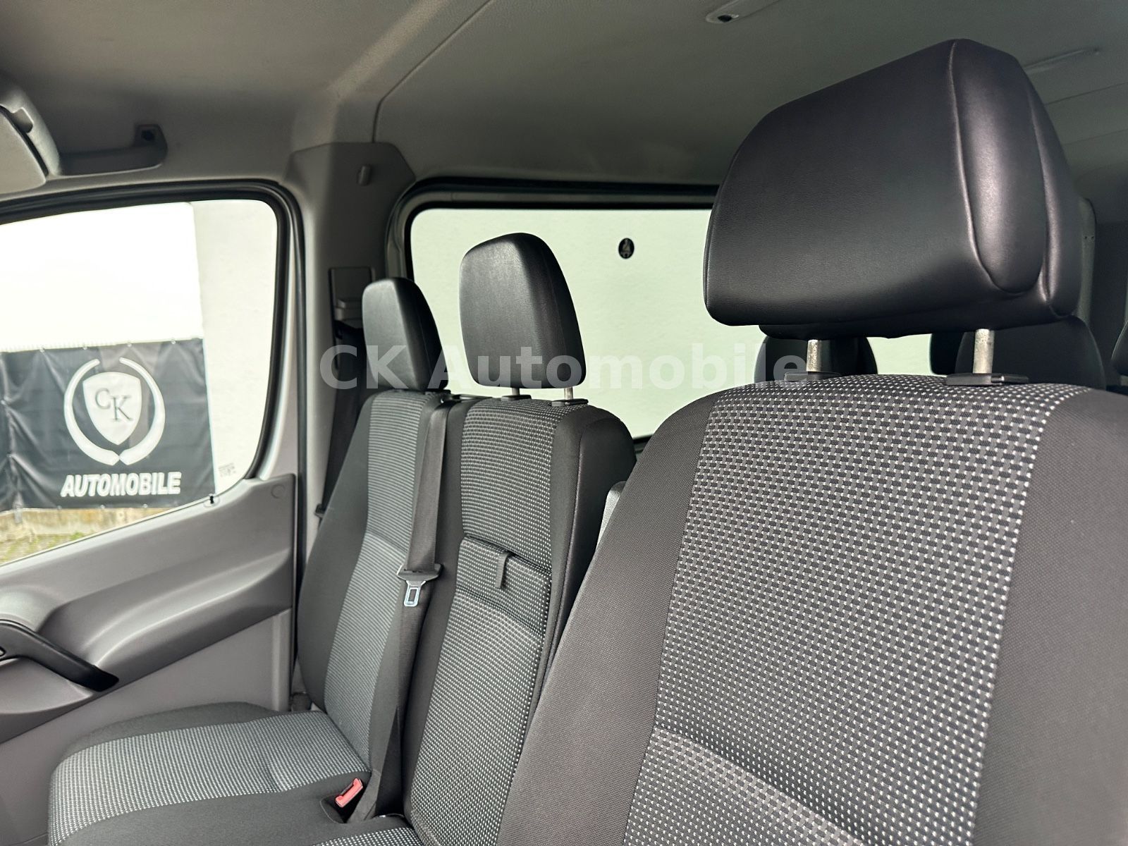 Fahrzeugabbildung Mercedes-Benz Sprinter II Kombi 315 CDI/9 Sitze/Klima/Tempomat