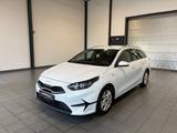 Kia Ceed 1.5 T-GDI Vision  Navi|Kamera|CarPlay|Shz - weiße Kia cee'd Sportswagon