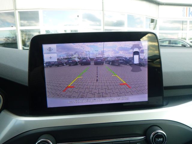Fahrzeugabbildung Ford Focus Turnier >NAV/LED/KAM/PDC/SHZ<