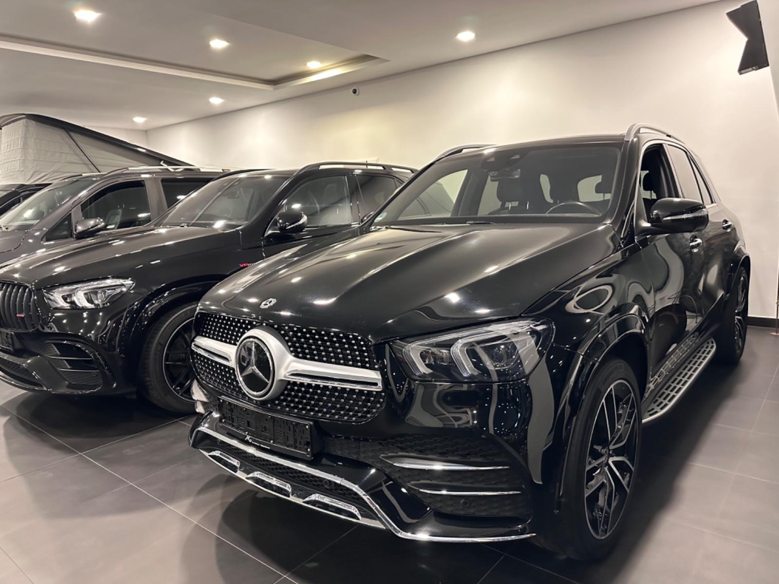 Mercedes-Benz GLE 400d 4Matic*(22")AMG*Panora*Head UP*Softclos