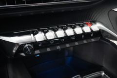 Fahrzeugabbildung Peugeot 5008 1.2T ACTIVE PACK 7-SITZ NAVI/LED/KAMERA/DAB