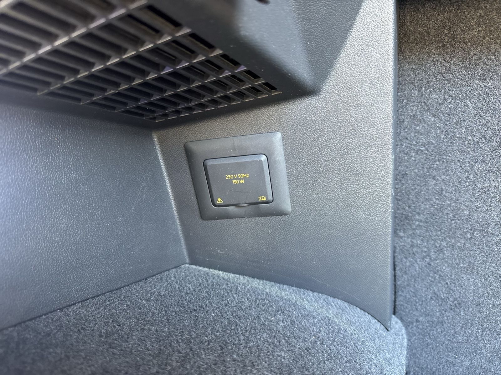 Tiguan 2.0 TDI Elegance 4Motion, AHK, Navi Disco