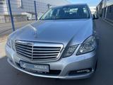 Mercedes-Benz E 200CGI*AUTOMATIK*TEMP*SHZ*KLIMA*PDC*ISOFIX - gebrauchte Mercedes-Benz E 200 aus dem Jahr 2009