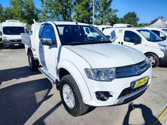 Mitsubishi L200 L200 2.5 DI-D/178CV