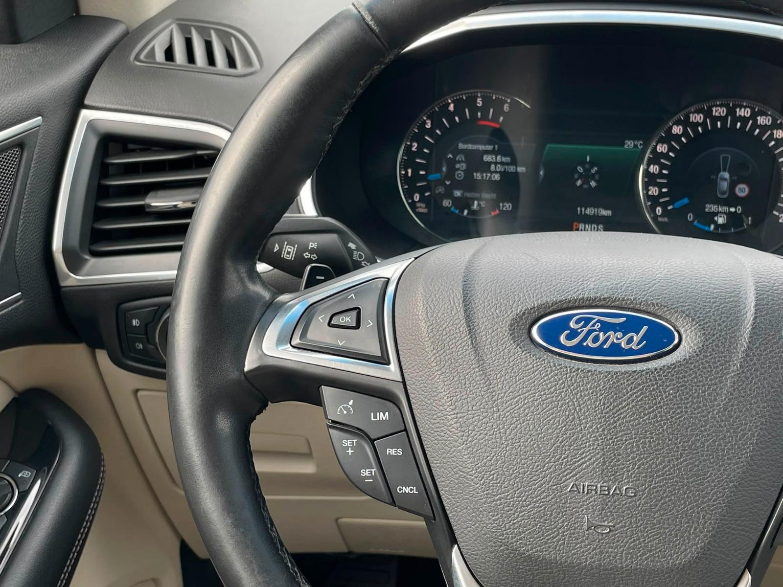 Ford Edge Titanium 4x4 AHK PANO STANDHZNG SITZKLIMA