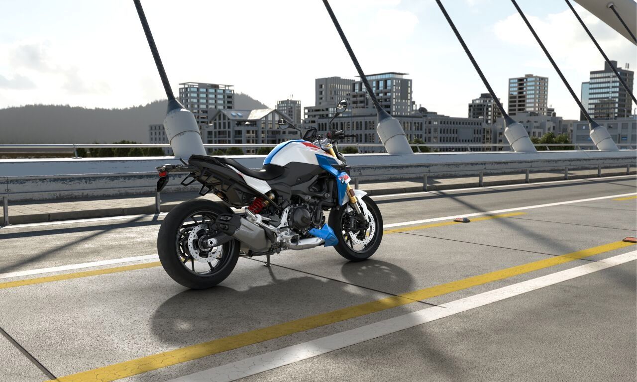 Fahrzeugabbildung BMW F 900 R Style Sport 4 Pakete