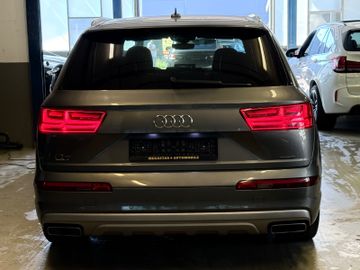 Audi Q7 - 4