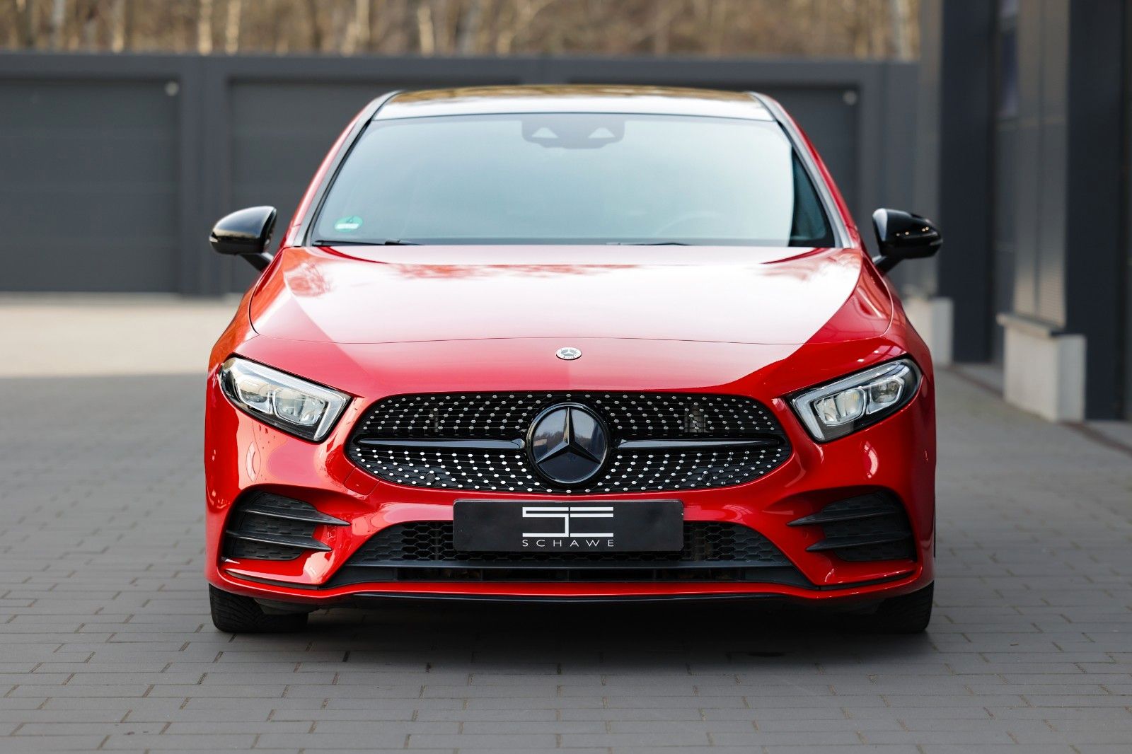 MERCEDES-BENZ AMG*PDC*LED*Pano*19"*Ambiente*AR-CAM*Night-Paket
