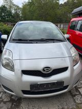Daihatsu Charade 1,33 Dual-VVT-i Basis Basis - Daihatsu aus 2011