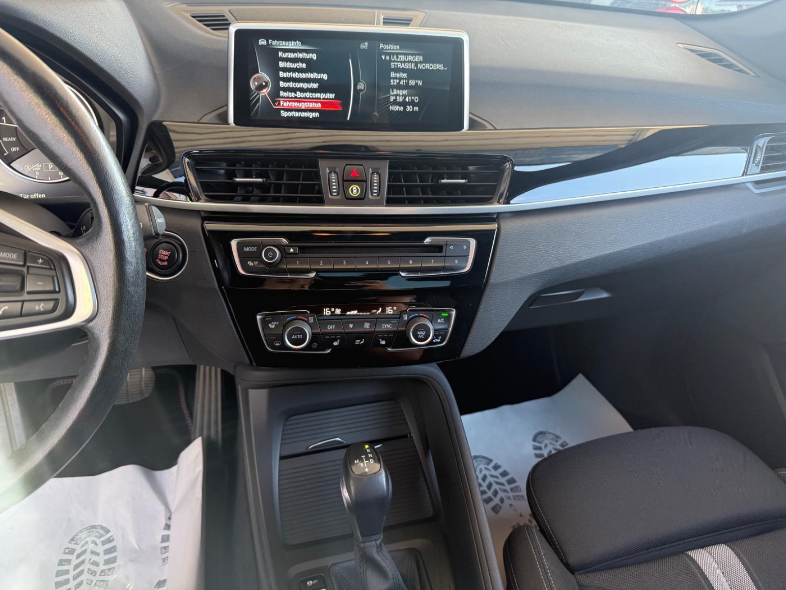 BMW X1 xDrive 20i Panorama / Head up / Kamera