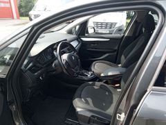Fahrzeugabbildung 218 Active Tourer i Navi Keyless HUD El. Heckkla