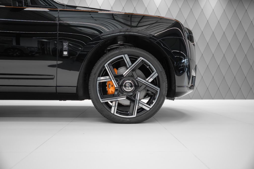 Cullinan BLACK BADGE 2026 BLACK/ORANGE 4 SEATS - Bild 7