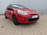 Renault Clio III YAHOO! - Renault Clio: Iii