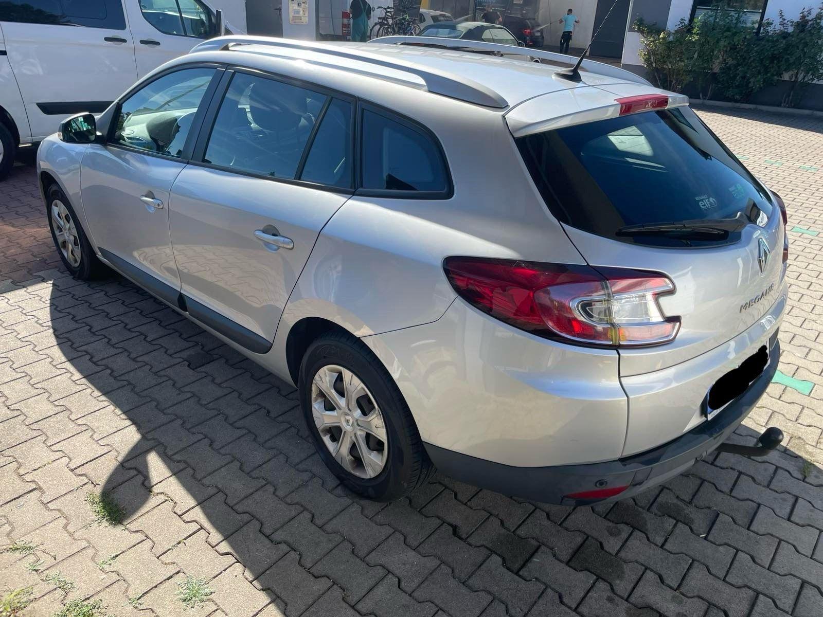 Renault Megane 2011 — photo 5