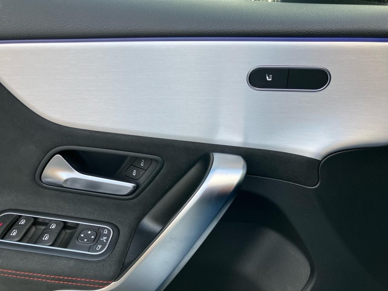 Fahrzeugabbildung Mercedes-Benz A 180 AMG AdvPlus Night Kamera Multibeam Keyless
