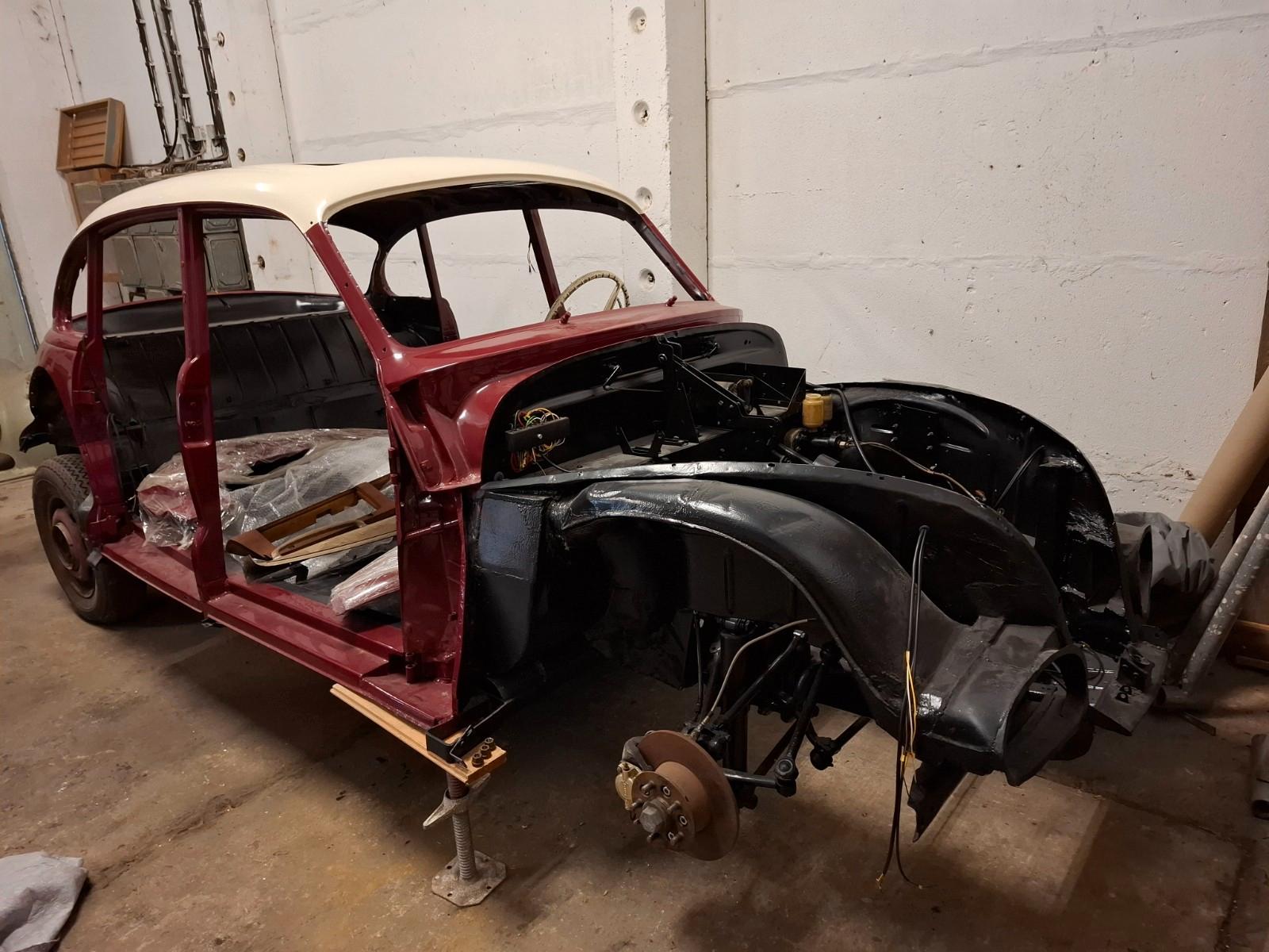 BMW 501 /Barockengel/Leder/Hebe-Schiebdach/Edelholz