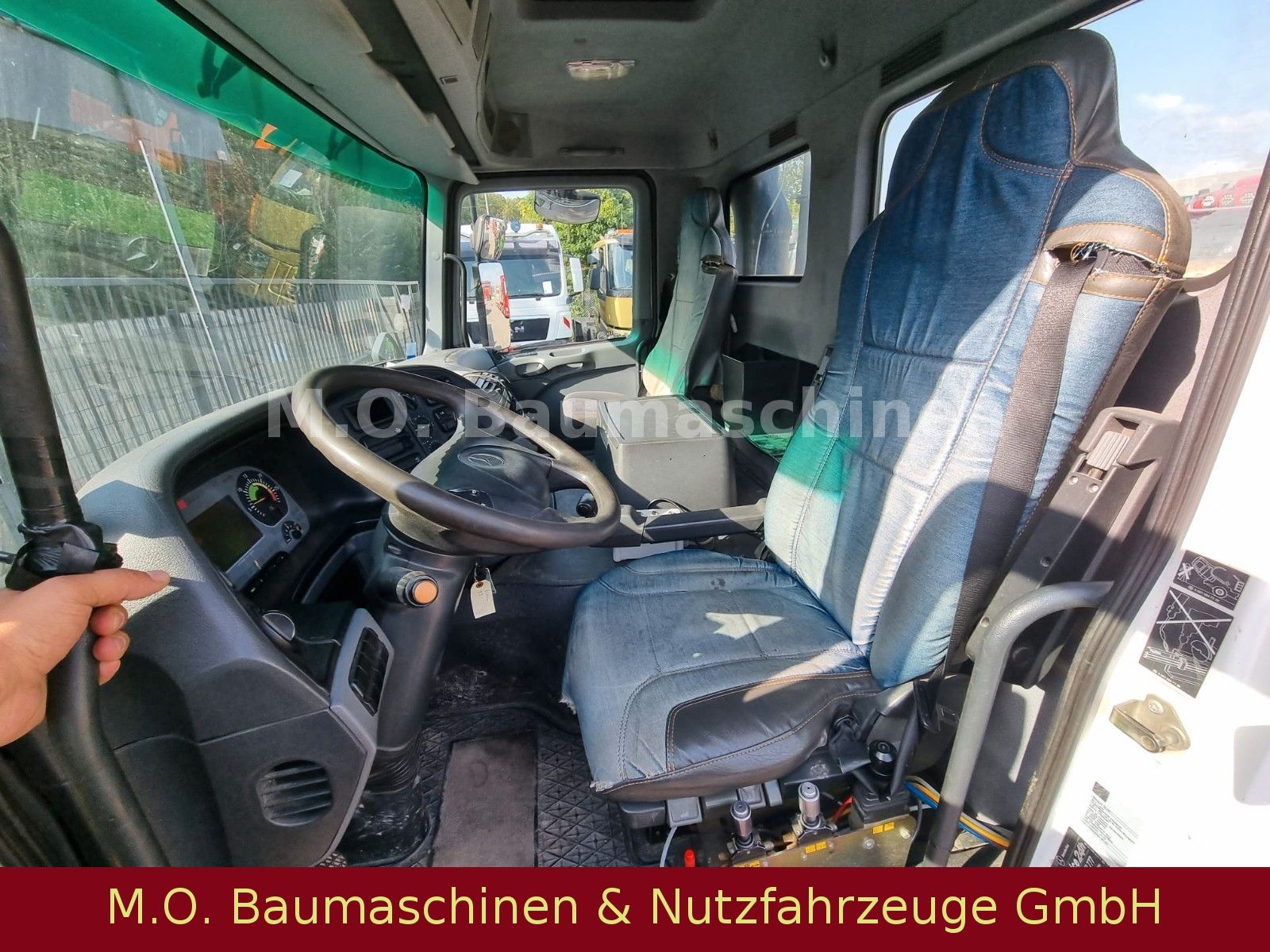 Fahrzeugabbildung Mercedes-Benz Actros 2632  / 3-Seitenkipper / AC / 6x4 /EPS /