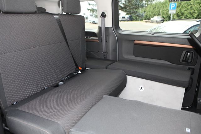 Crosscamp Toyota 2.0 Lite *AHK*XENON*STANDHEIZUNG*