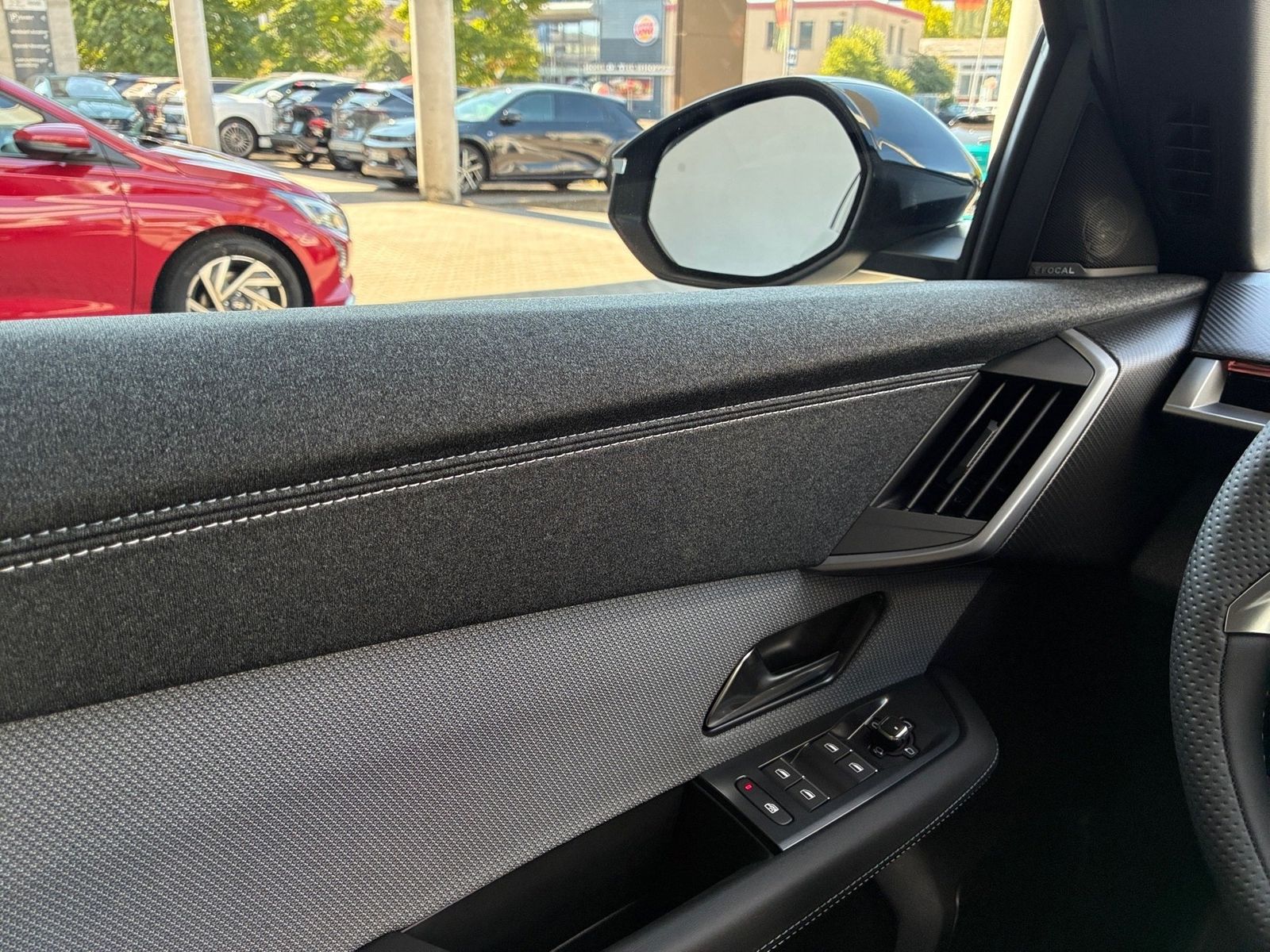 Fahrzeugabbildung Opel Grandland 1.2 48V W GS 360,HUD,Kamera,Navi,Pano