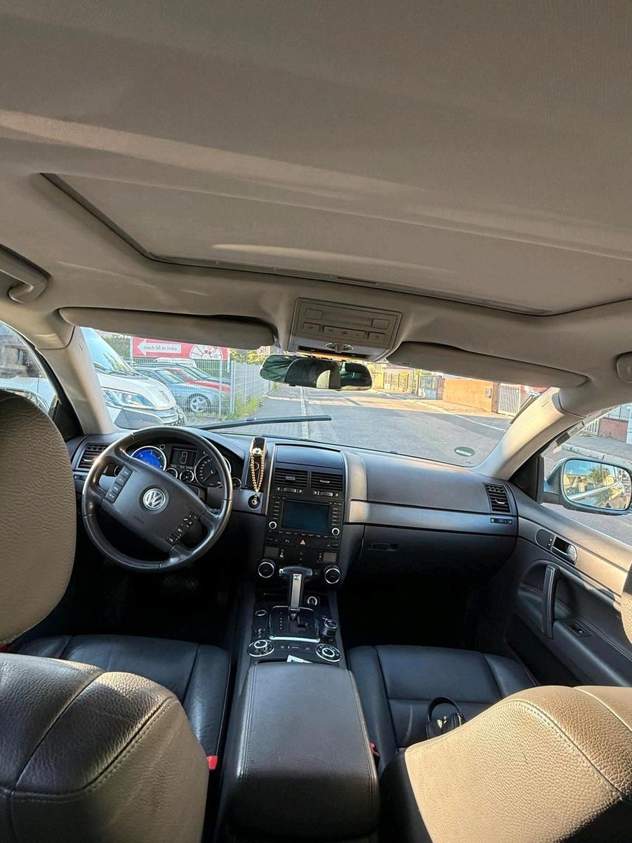 Volkswagen Touareg 2006 — photo 13