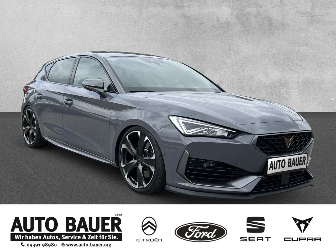 Fahrzeugabbildung CUPRA Leon VZ 2.0TSI 300 PS DSG*KW-Gewinde*Cam* - mit KI generiert/bearbeitet