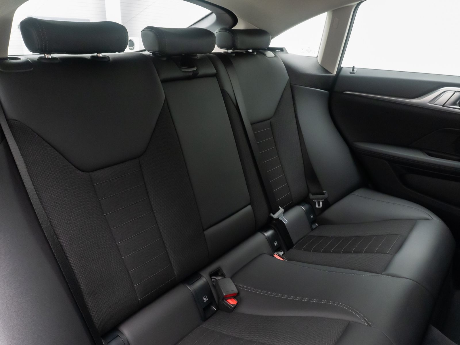 Fahrzeugabbildung BMW 420 Gran Coup&eacute; Alarm Kamera DAB GeschwindigReg