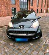 Peugeot 107 Sparsam & Zuverlässig - Peugeot 107 von privat