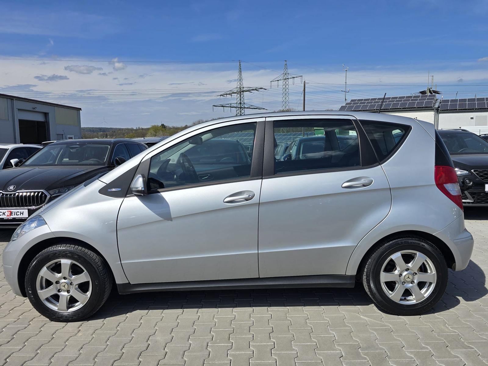 Fahrzeugabbildung Mercedes-Benz A 150 BlueEfficiency SHZ*BLUETOOTH*TÜV09-25