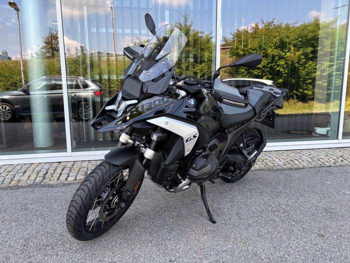Fahrzeugabbildung BMW R 1300 GS Triple Black 3 Pakete ASA