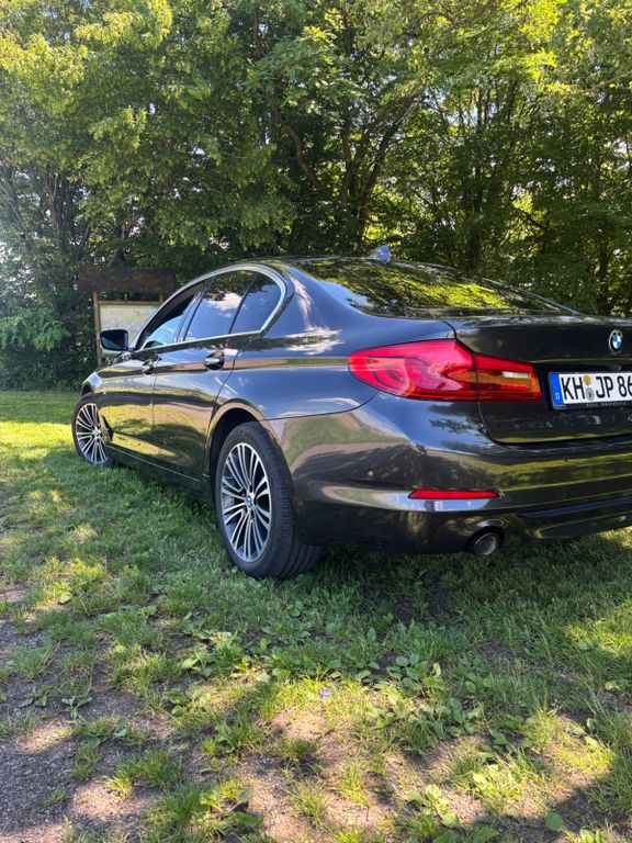 Image of BMW 520