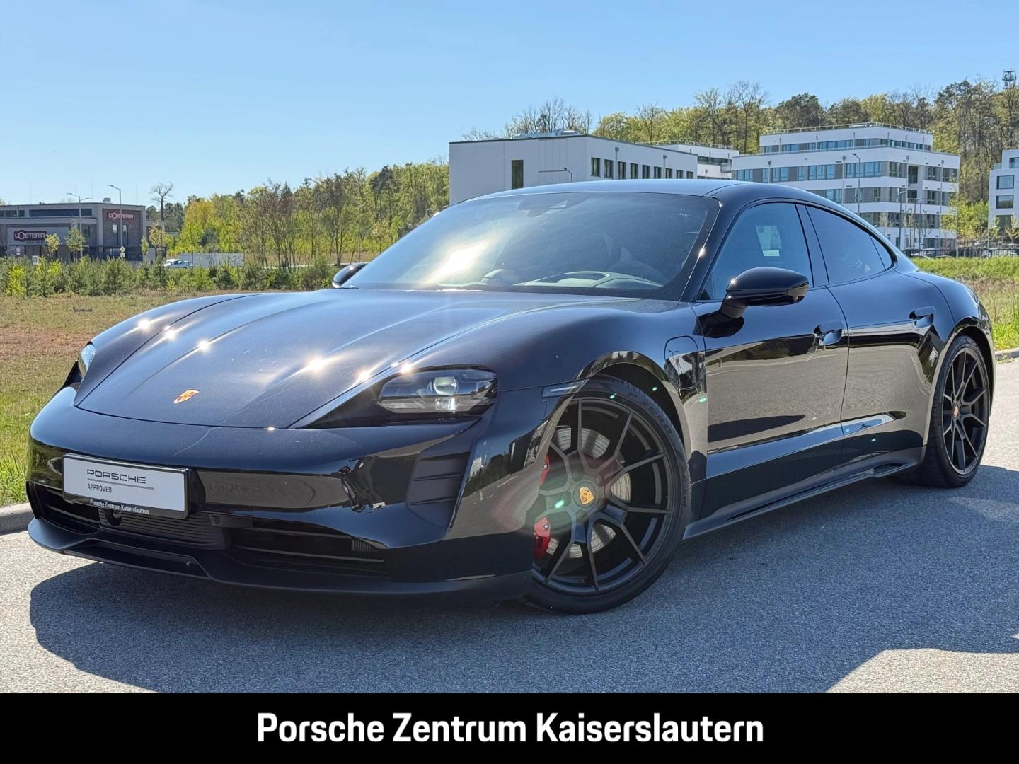 Porsche Taycan GTS HA-Lenkung InnoDrive Head-Up BOSE