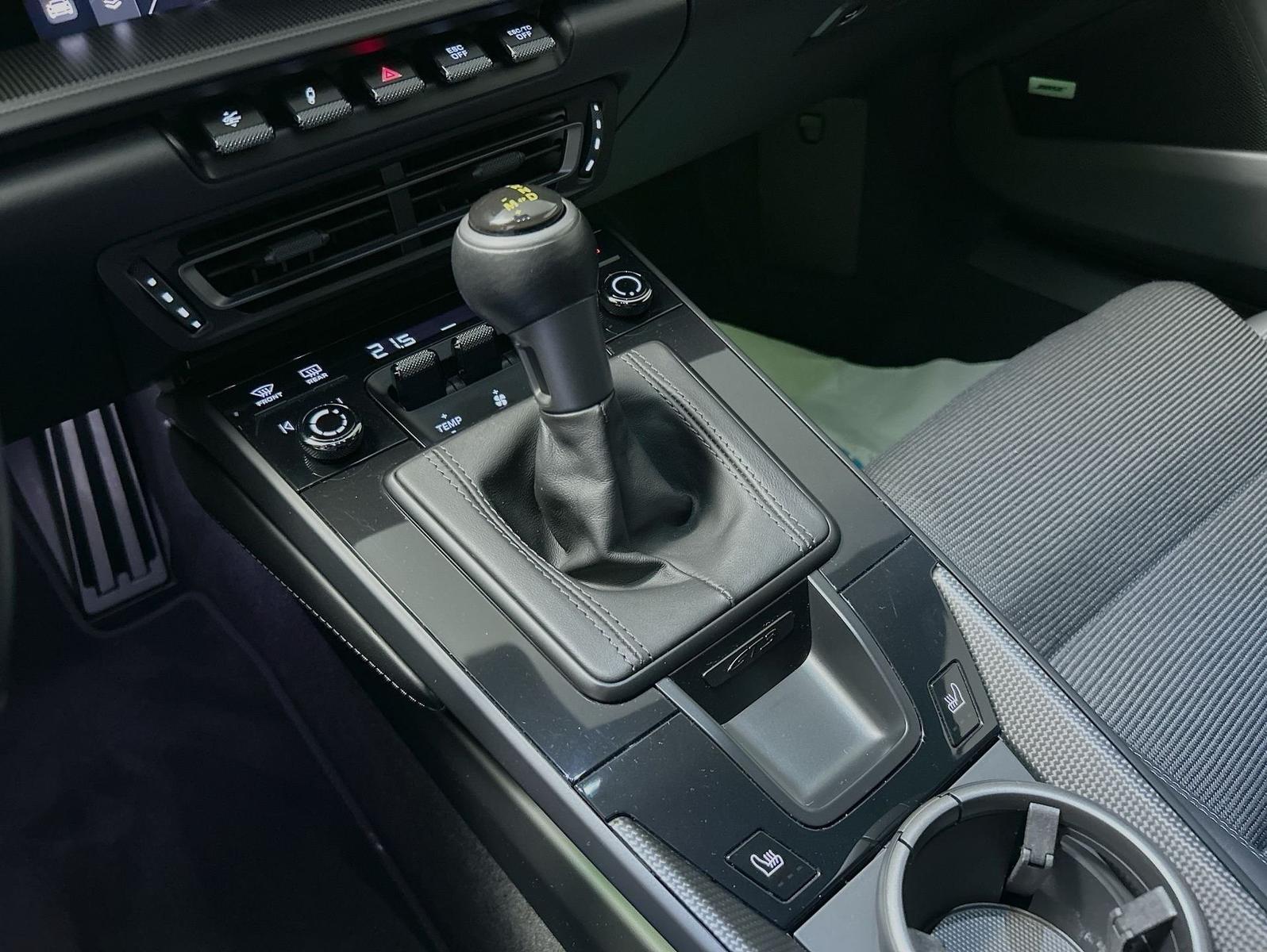 Porsche 992 911 GT3 Touring Ceramic Lift Anschlussg
