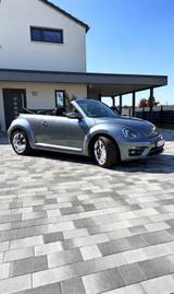 Volkswagen Beetle 1.4 TSI DSG BMT Design Cabriolet Design - Volkswagen Beetle: Blau