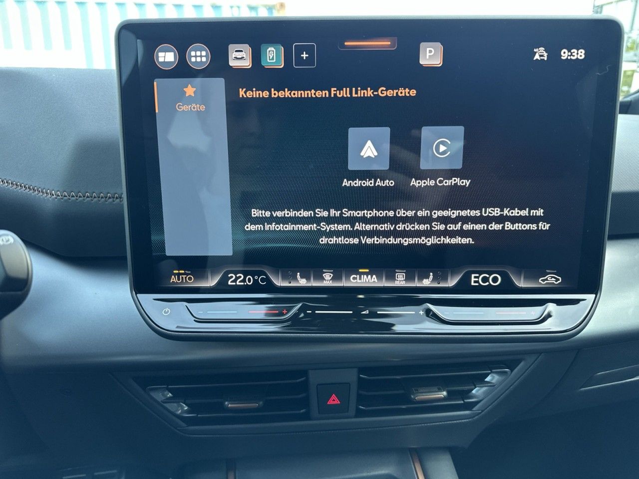 Fahrzeugabbildung CUPRA Born 170 kW Edition Dynamic - mit KI generiert/bearbeitet