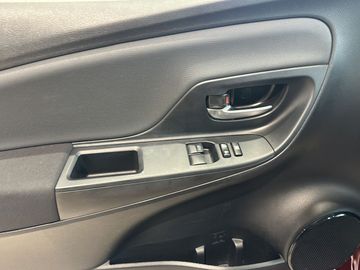 Toyota Yaris - 7