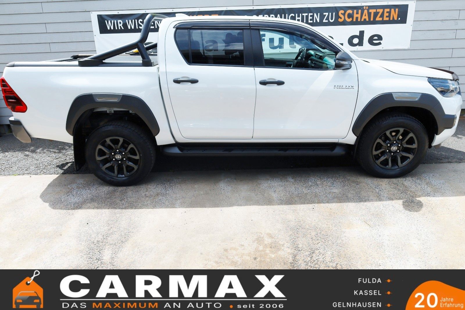Fahrzeugabbildung Toyota Hilux 2.8 D-4D Invincible,ACC,Rollo,Rollbüg.,AHK