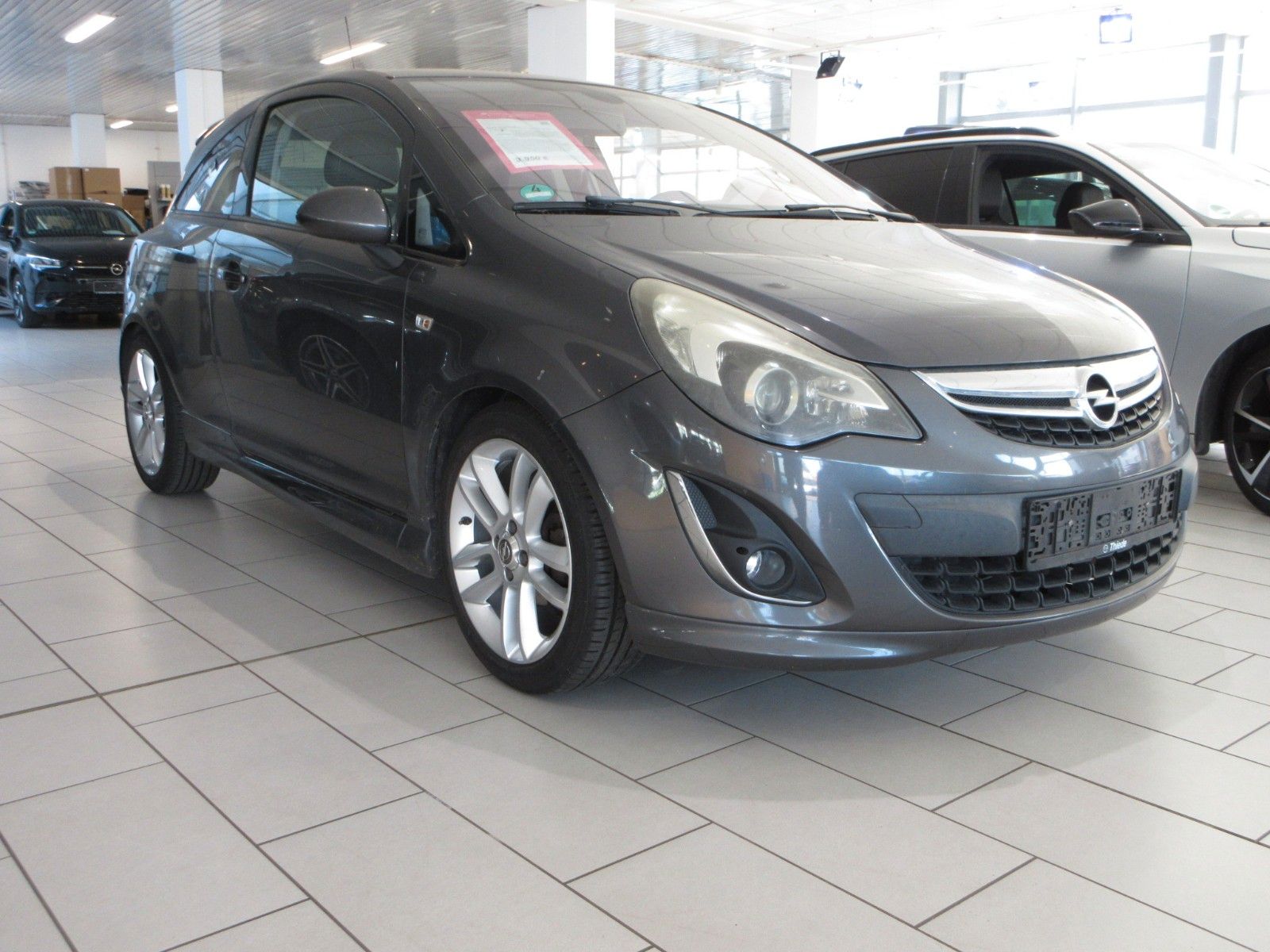 Fahrzeugabbildung Opel Corsa D Innovation 1.4 OPC/SHZ/LHZ/17"ALUPDC