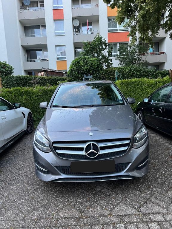 Image of Mercedes-Benz B 180