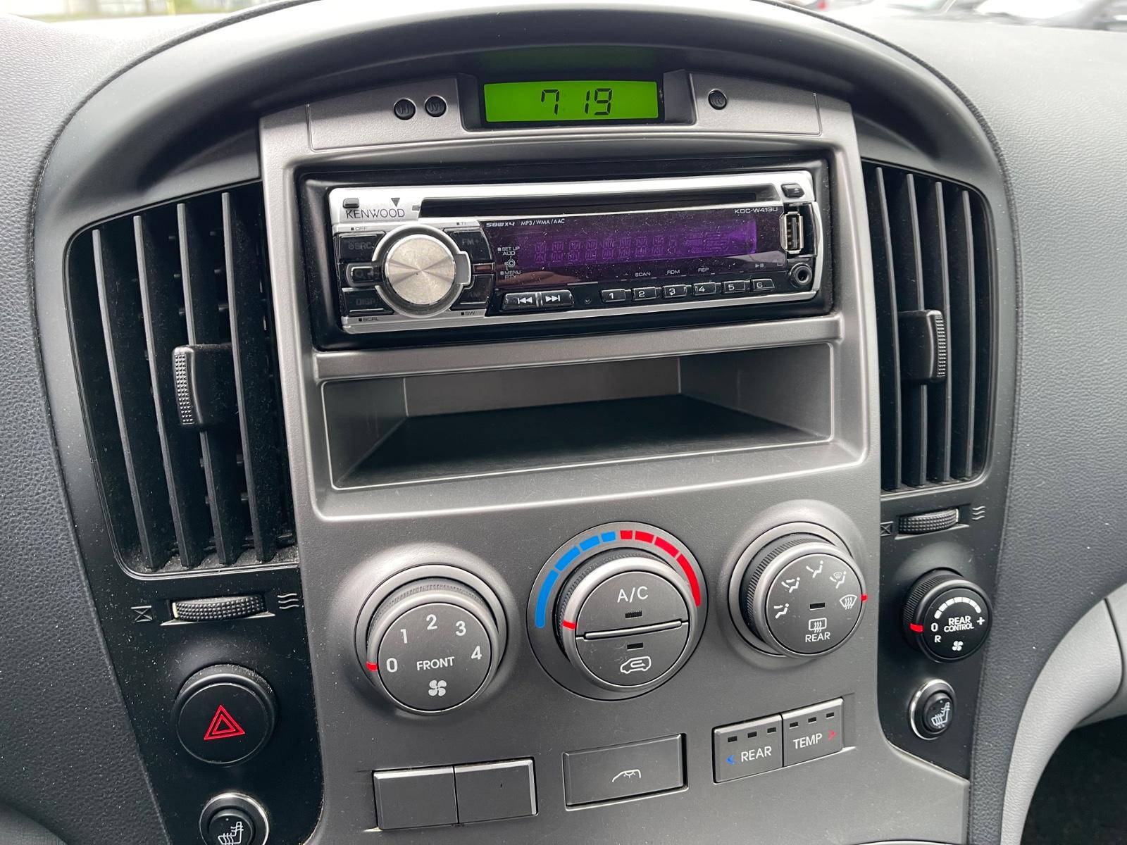 Hyundai H-1 Travel Premium