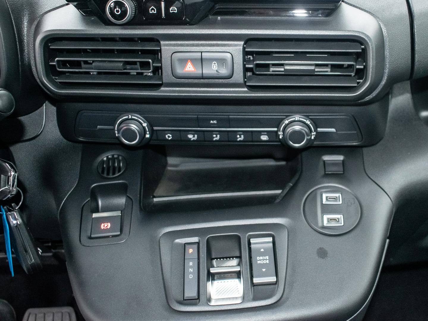 Opel Combo e Cargo 100kw *RFK*BT*NAV*