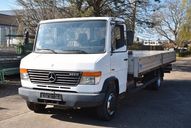 Mercedes-Benz Vario 814 1HAND PRITSCHE TEILLEDER BLUETEC4