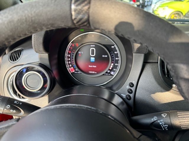 Fahrzeugabbildung Abarth 695C BEATS KLIMA NAVI 17" ALU