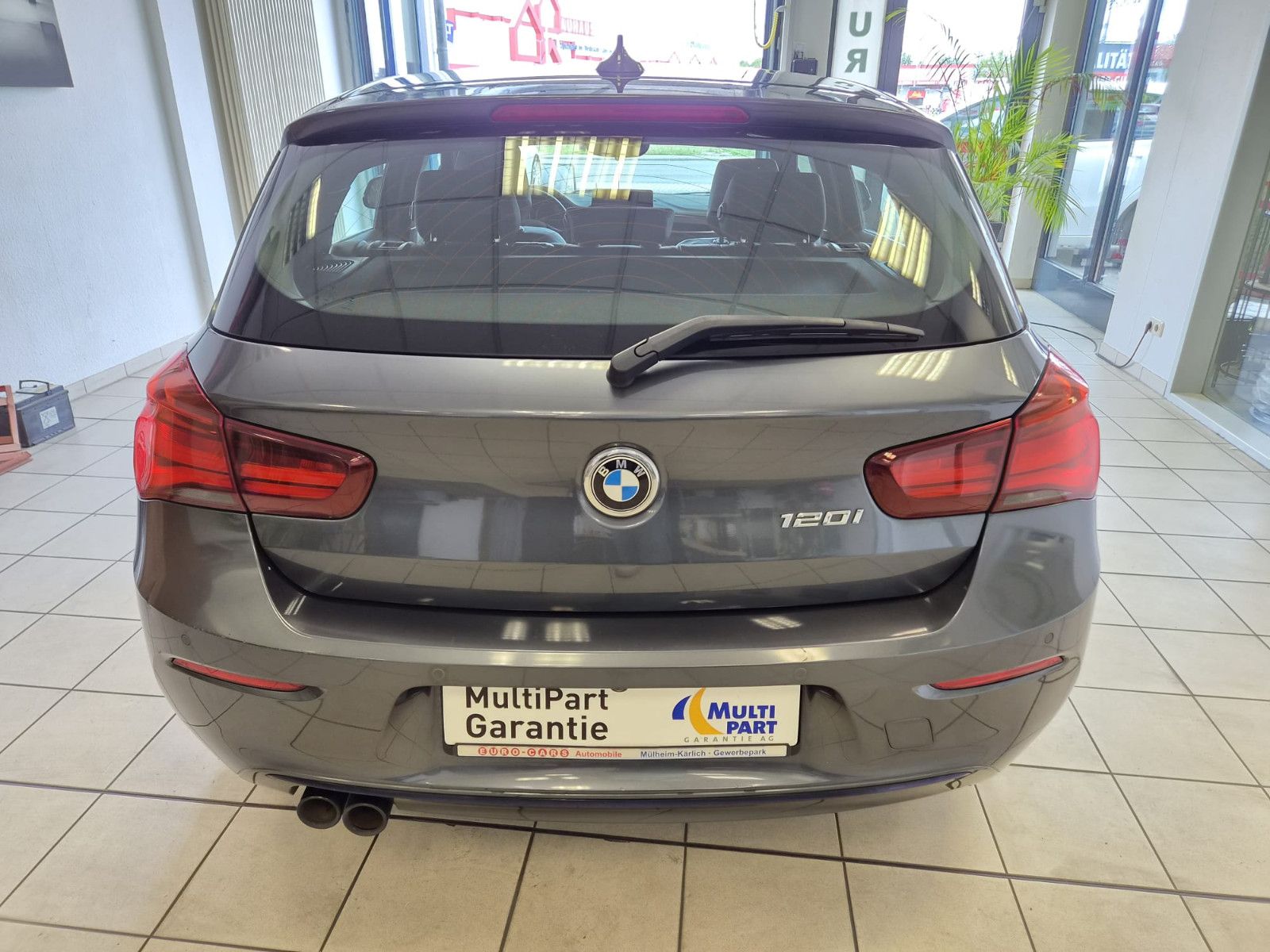 Fahrzeugabbildung BMW 120i Edition Sport Line Shadow/NAVI / AUTOMATIK