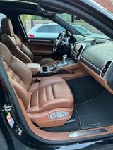 Porsche Cayenne Turbo Turbo Keramik/Fond TV/Soft-Close - Porsche Cayenne Gebrauchtwagen in München