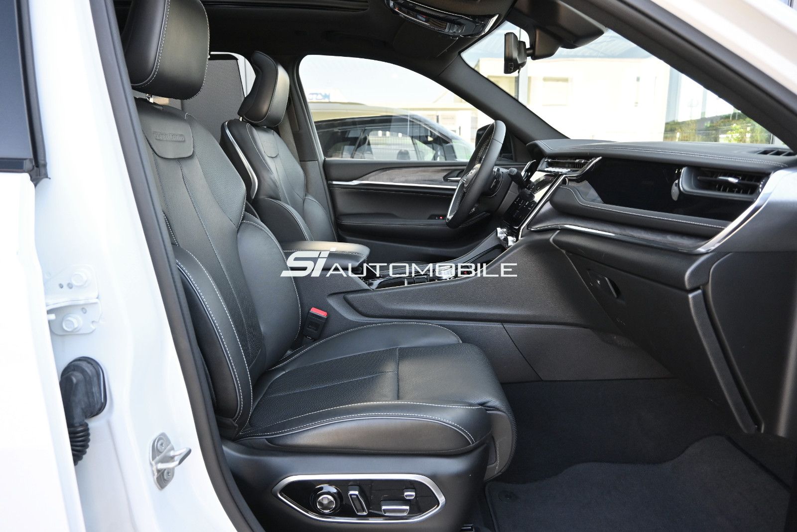 Fahrzeugabbildung Jeep Grand Cherokee 2.0 4xe PHEV Overland°UVP 93.580€