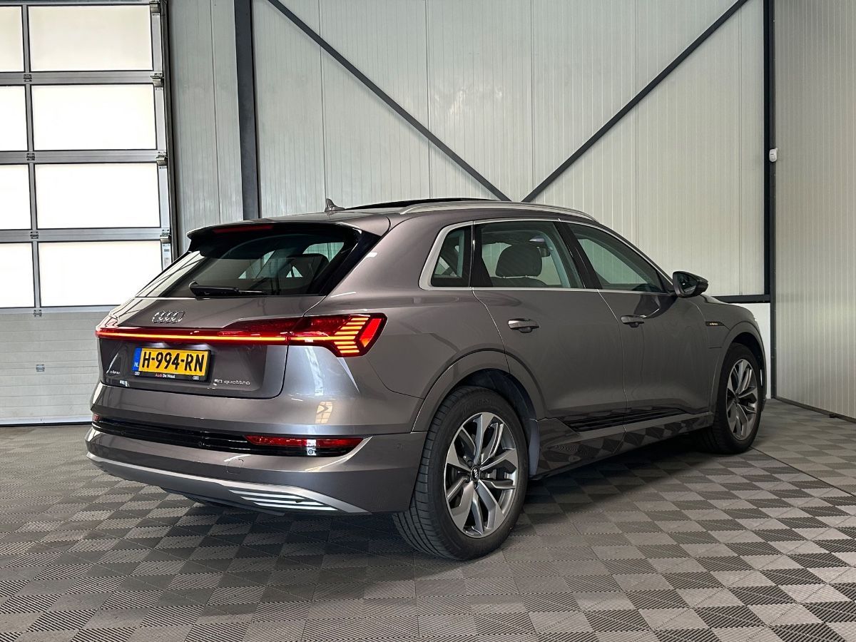 Audi e-tron 50 Quattro | SOH 85% | Launch Plus 71kWh imagem 2